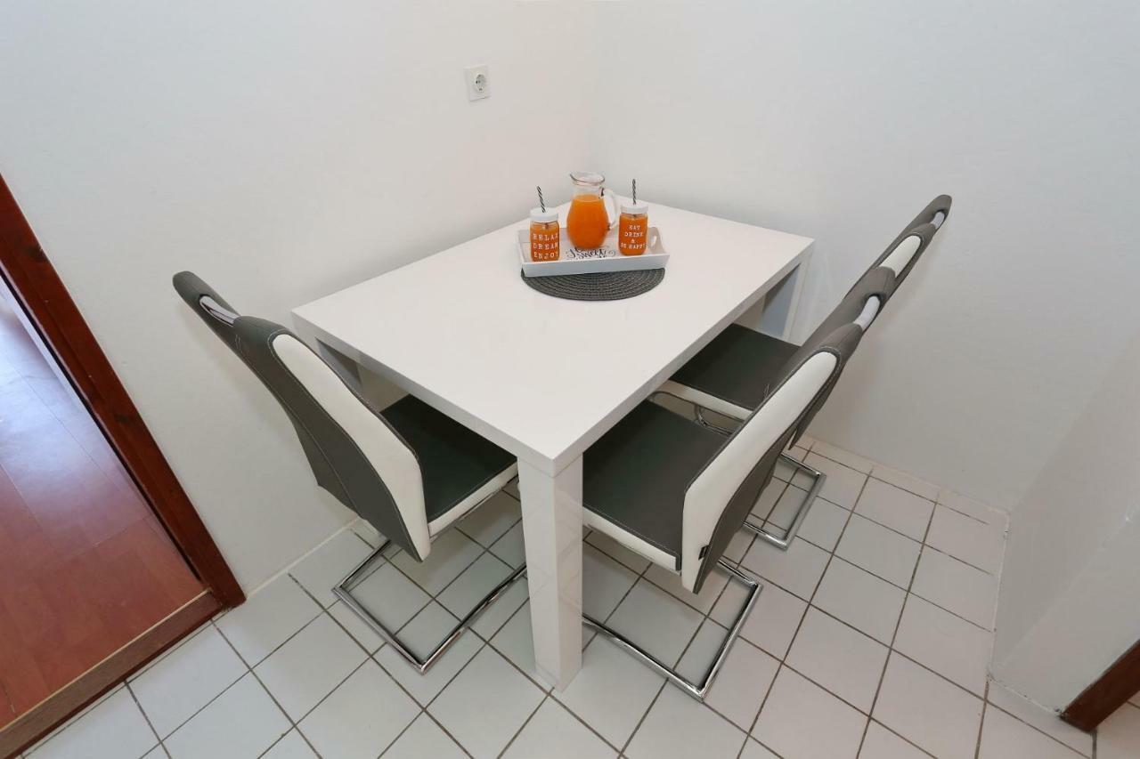 Apartments Golub Nin Dış mekan fotoğraf
